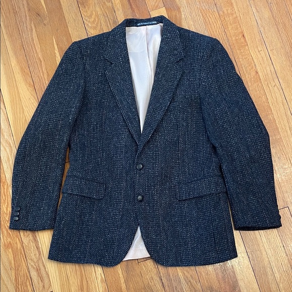 Harris Tweed Other - HARRIS TWEED Vintage Scottish Wool Hand Woven Union Made Classic Speckled Blazer